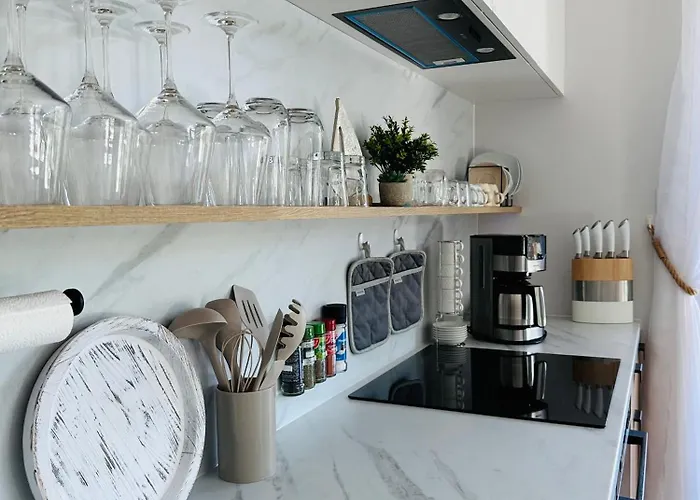 Hevenia Meeresrauschen Am -sunny Side Baltic- * ポゴジェリツァ